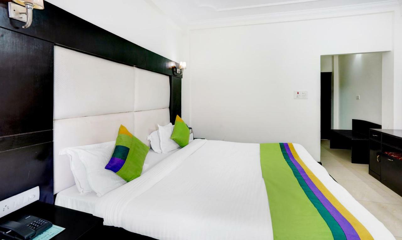 Treebo Trend Mussoorie Club Hotel Дехрадун Екстериор снимка