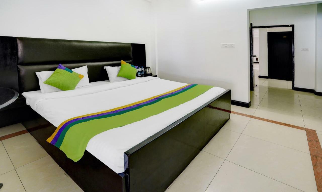 Treebo Trend Mussoorie Club Hotel Дехрадун Екстериор снимка