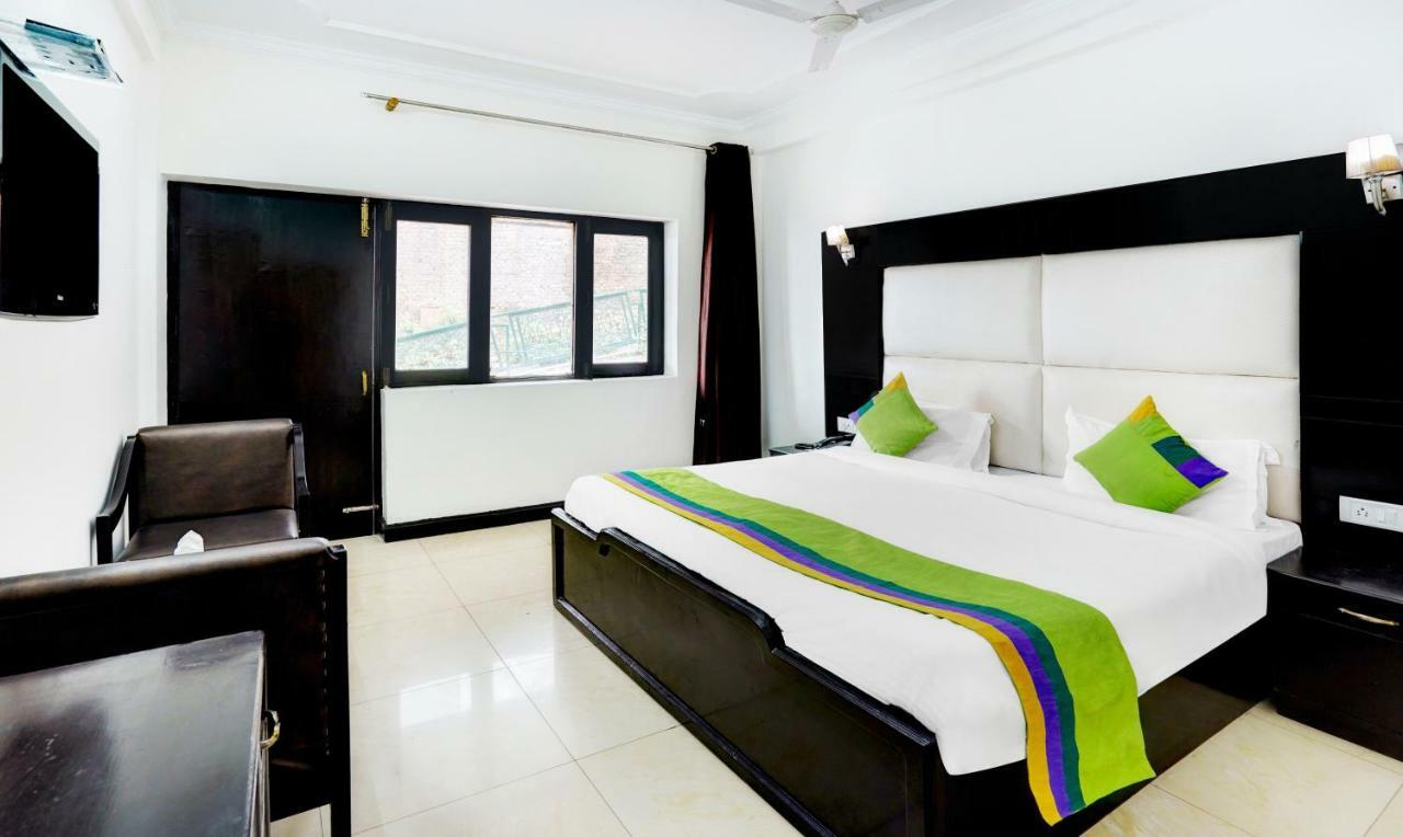 Treebo Trend Mussoorie Club Hotel Дехрадун Екстериор снимка